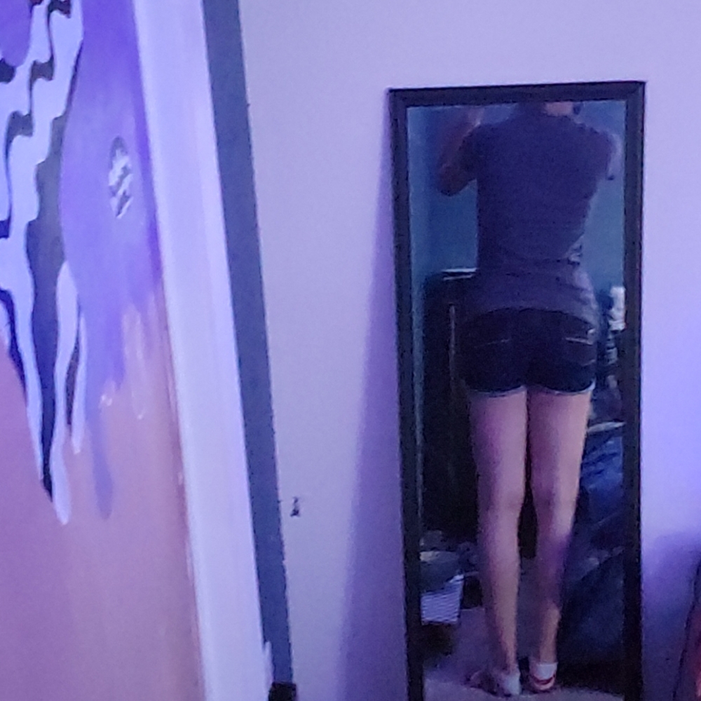 Basic tee - Picture 2 of 2
